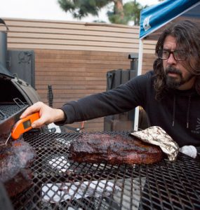 Dave Grohl loves to Q